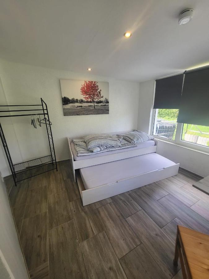 Ruhiges Apartment Mit Blick In Den Garten Alsdorf Buitenkant foto
