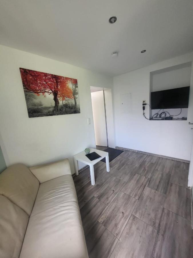 Ruhiges Apartment Mit Blick In Den Garten Alsdorf Buitenkant foto